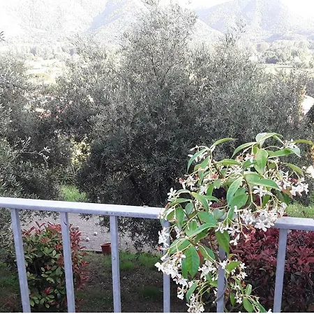 빌라 Belvedere Fiorella *